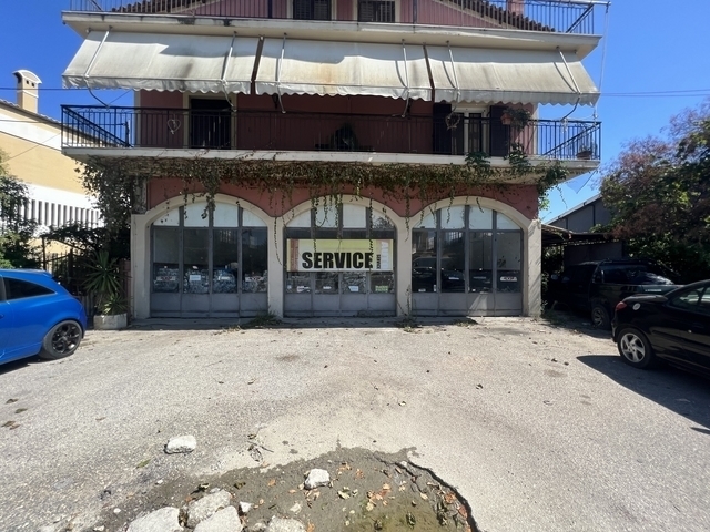 (For Rent) Commercial Retail Shop || Corfu (Kerkira)/Corfu Chora (Kerkira) - 200 Sq.m, 2.000€ 