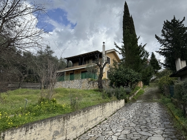 (Verkauf) Wohnung/Residenz Einzelhaus  || Corfu (Kerkira)/Thinalio - 130 m², 3 Schlafzimmer, 250.000€ 