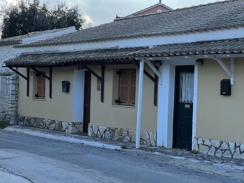(Verkauf) Wohnung/Residenz Einzelhaus  || Corfu (Kerkira)/Kassiopi - 70 m², 2 Schlafzimmer, 160.000€ 