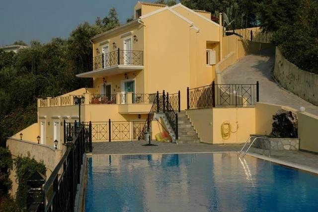(For Sale) Residential Villa || Corfu (Kerkira)/Corfu Chora (Kerkira) - 230,00Sq.m, 6Bedrooms, 790.000€ 
