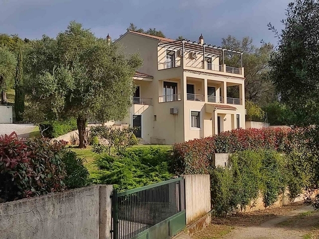 (Verkauf) Wohnung/Residenz Einzelhaus  || Corfu (Kerkira)/Faiakes - 204 m², 4 Schlafzimmer, 720.000€ 