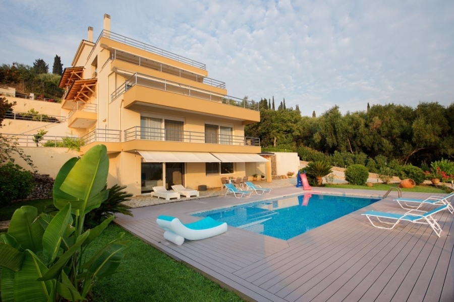 (For Sale) Residential Villa || Corfu (Kerkira)/Corfu Chora (Kerkira) - 540 Sq.m, 10 Bedrooms, 2.800.000€ 