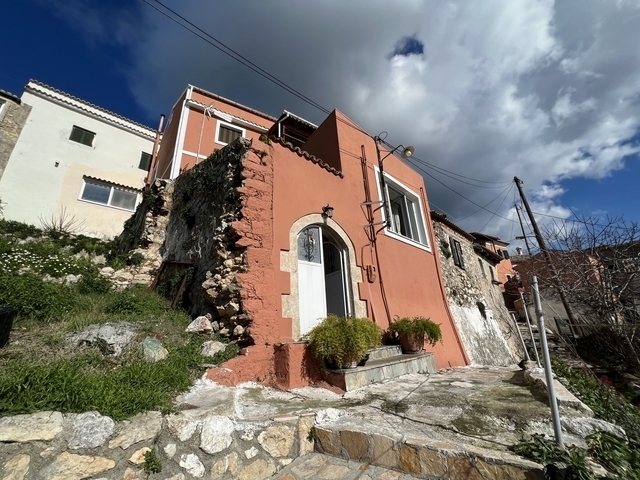 (Προς Πώληση) Κατοικία Μεζονέτα || Ν. Κέρκυρας/Παλαιοκαστρίτσα - 139 τ.μ, 2 Υ/Δ, 200.000€ 
