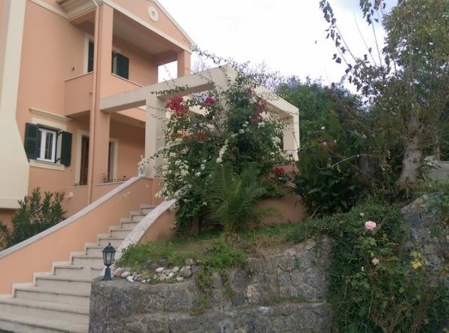 (Προς Πώληση) Κατοικία Μονοκατοικία || Ν. Κέρκυρας/Κέρκυρα Χώρα - 240τ.μ, 3Υ/Δ, 375.000€ 