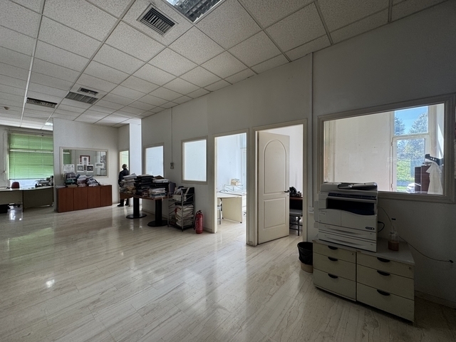 (Προς Ενοικίαση) Επαγγελματικός Χώρος Επαγγελματικός Χώρος || Ν. Κέρκυρας/Κέρκυρα Χώρα - 850 τ.μ, 10.000€ 