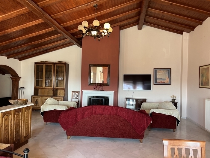 (Προς Ενοικίαση) Κατοικία Οροφοδιαμέρισμα || Ν. Κέρκυρας/Παρέλι - 155 τ.μ, 3 Υ/Δ, 1800€ 