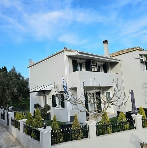 (For Sale) Residential Maisonette || Corfu (Kerkira)/Corfu Chora (Kerkira) - 100 Sq.m, 3 Bedrooms, 350.000€ 