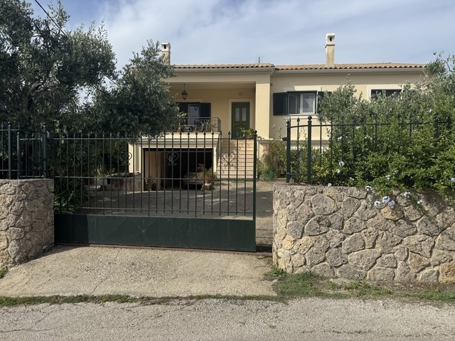 (Verkauf) Wohnung/Residenz Einzelhaus  || Corfu (Kerkira)/Pareli - 216 m², 2 Schlafzimmer, 400.000€ 
