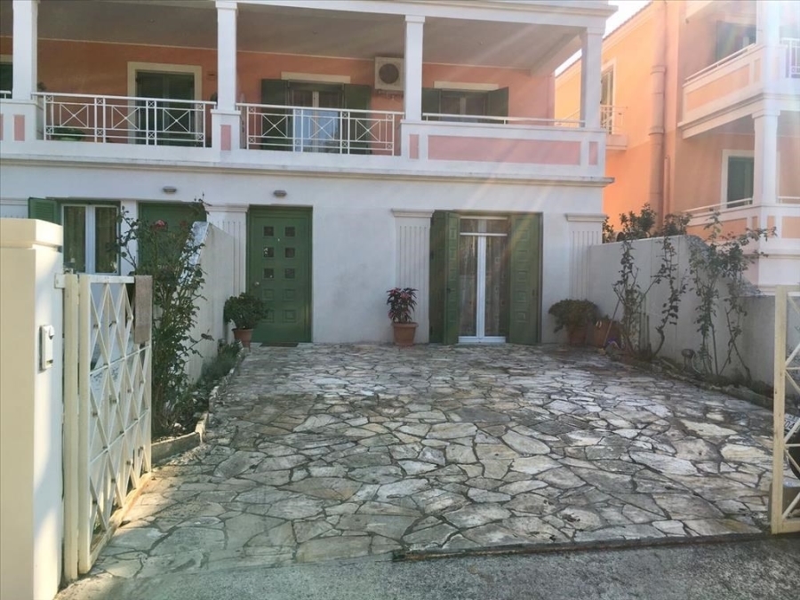 (Προς Πώληση) Κατοικία Μεζονέτα || Ν. Κέρκυρας/Κέρκυρα Χώρα - 140 τ.μ, 3 Υ/Δ, 380.000€ 